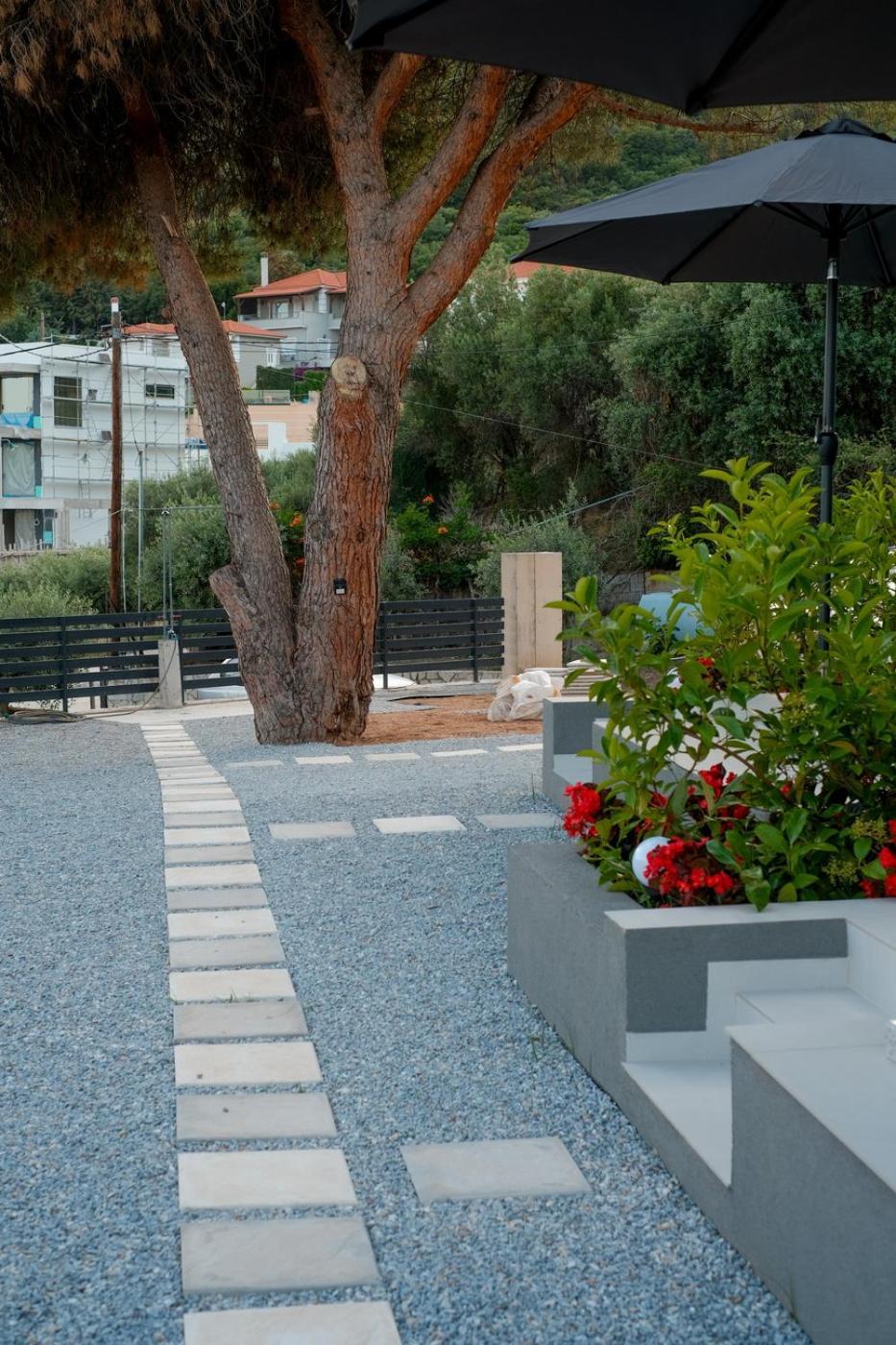 Aquarama Suites Nea Iraklitsa Exterior photo